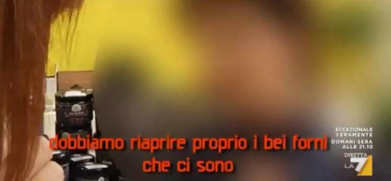 L'idea della vegana: "Riaprire i forni nazisti per fare energia coi carnivori"