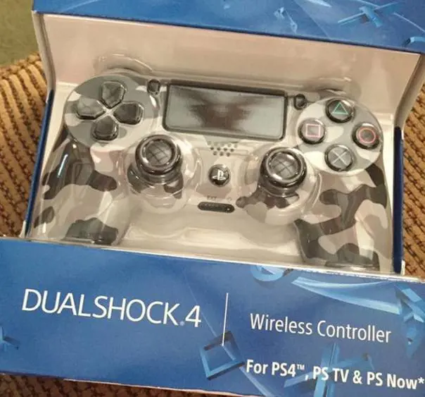 Una paralisi gli impedisce di giocare alla Ps4. E la Sony risolve il suo problema