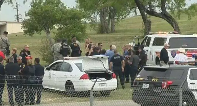 Texas, spari nella base "Almeno due morti"