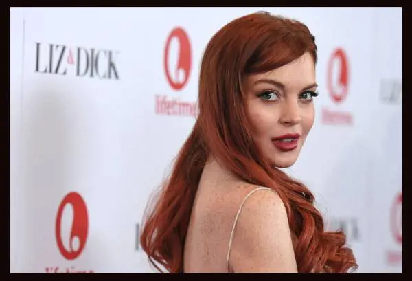 Lindsay Lohan canta con i Duran Duran. E si sposa