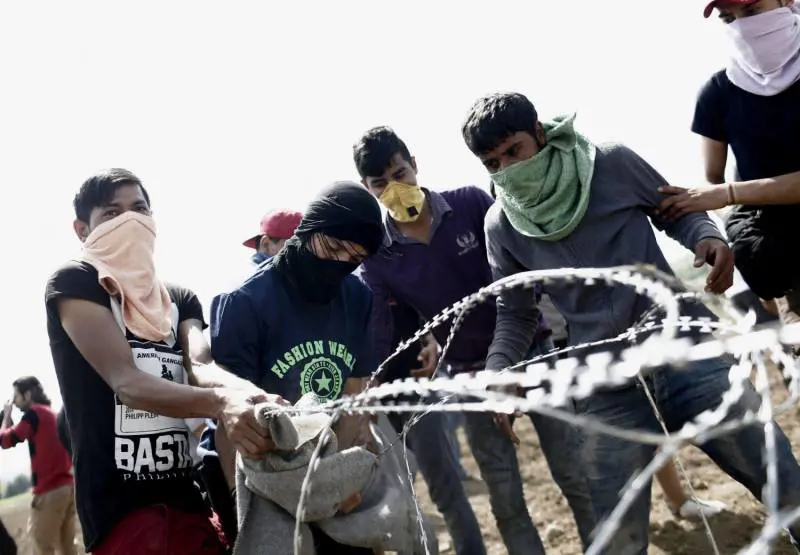Le barriere anti-migranti sono di sinistra