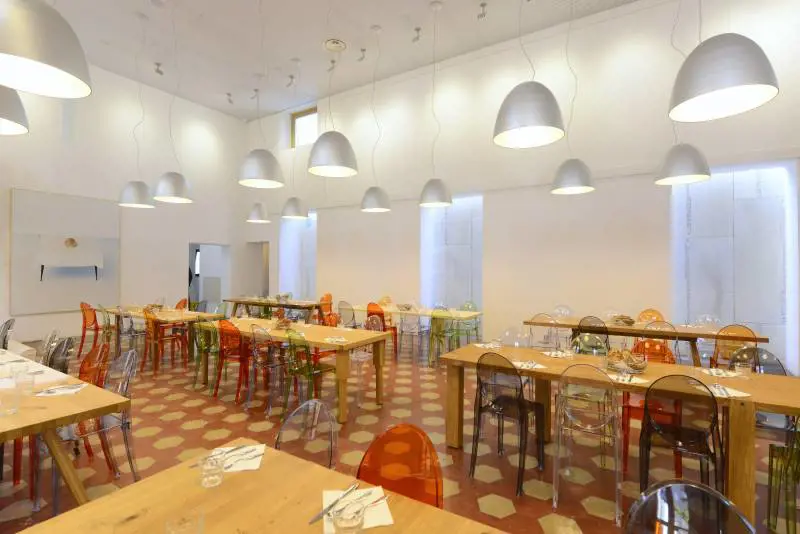 Design al refettorio ambrosiano L'arte al servizio degli ultimi