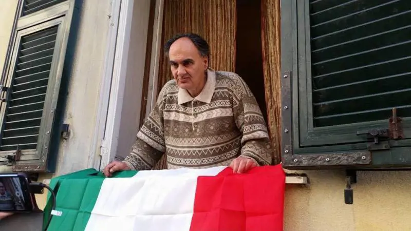 "Io abbandonato dallo Stato. Valgono di più gli stranieri"