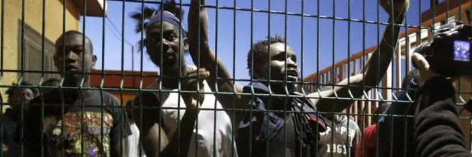 Lite e minacce con coltello nel centro di accoglienza