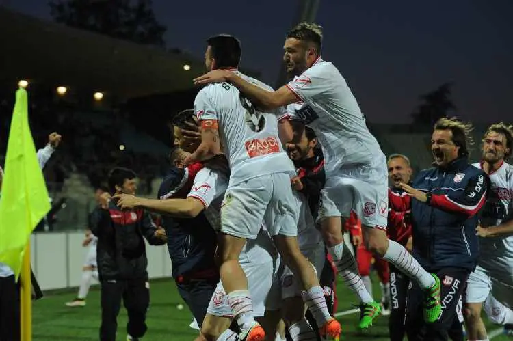 Il Carpi batte l'Empoli. Il Verona è matematicamente in B