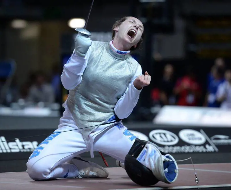 Scherma, Valentina Vezzali si ritira: il ritratto di una grande campionessa