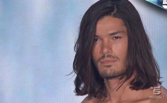 Ciao Darwin, per la gioia delle donne arriva il sexy Padre natura