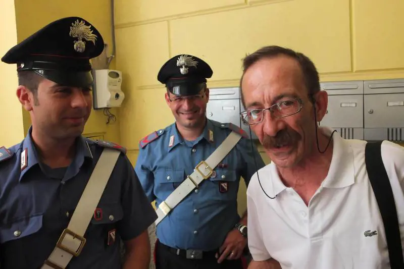 Divieto di dimora per il direttore di Telejato: "Ha estorto soldi a due sindaci"
