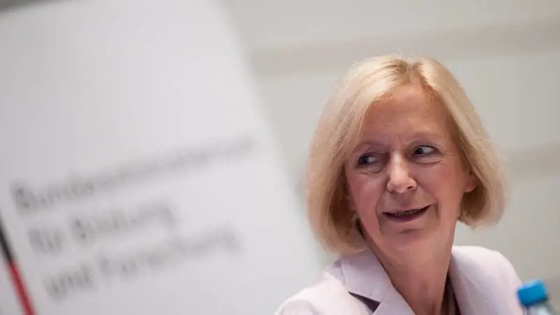 Il ministro della Merkel ammette: "I migranti servono a sostituire i tedeschi"