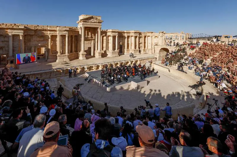 L'Isis vende opere d'arte antica alla 'ndrangheta in cambio di armi