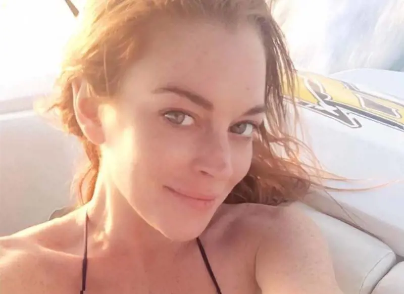 Lindsay Lohan sexy in costume su Instagram