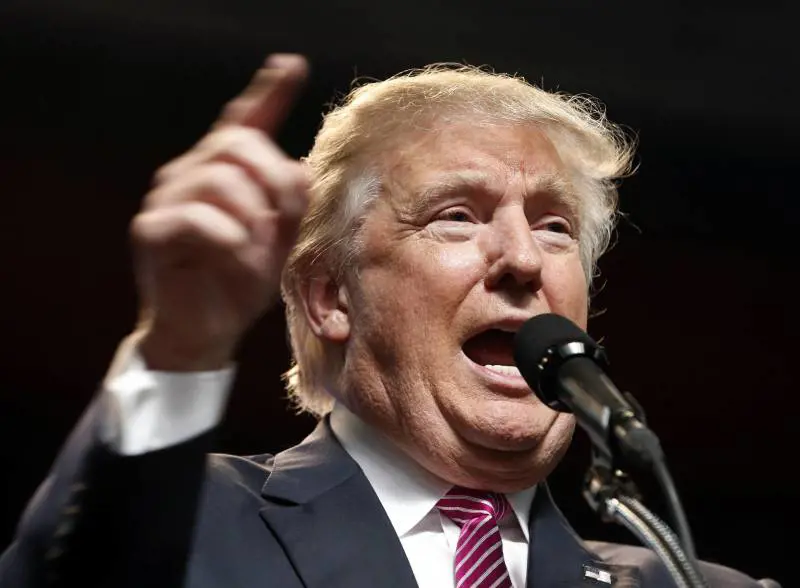 Trump: "I rifugiati faranno un attentato come l'11 Settembre"