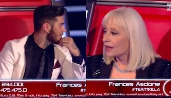 Emis Killa alla Carrà: "Vuoi provare a limonare"