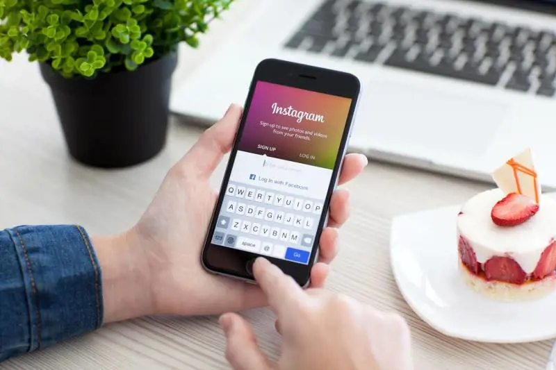 Instagram ha una cartella nascosta dove finiscono gli sms degli estranei