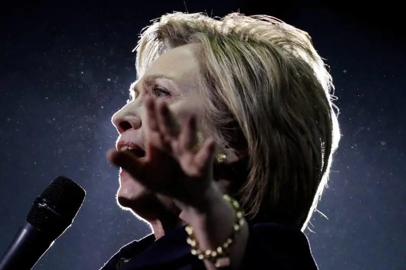 Nuovo rapporto sul caso emailgate: "Hillary Clinton ha violato le regole"