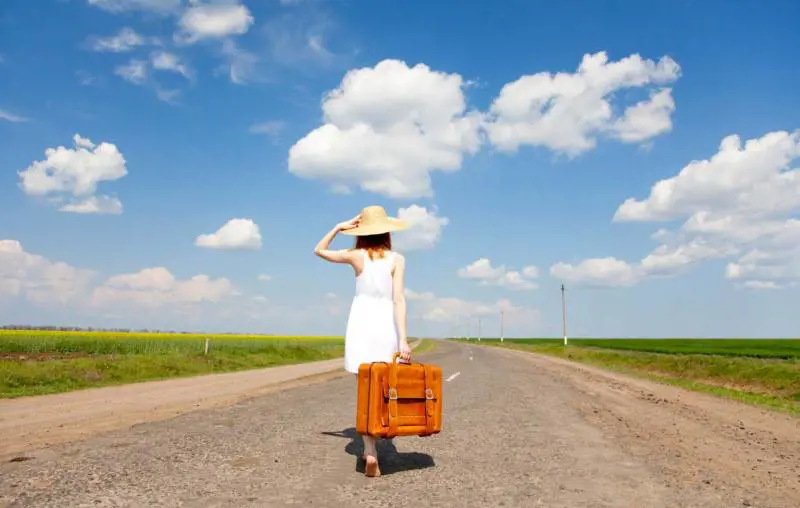 Viaggiare senza soldi è possibile. Questi due studenti ne sono la prova