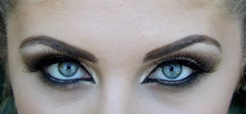 Sopracciglia: più folte con il make up