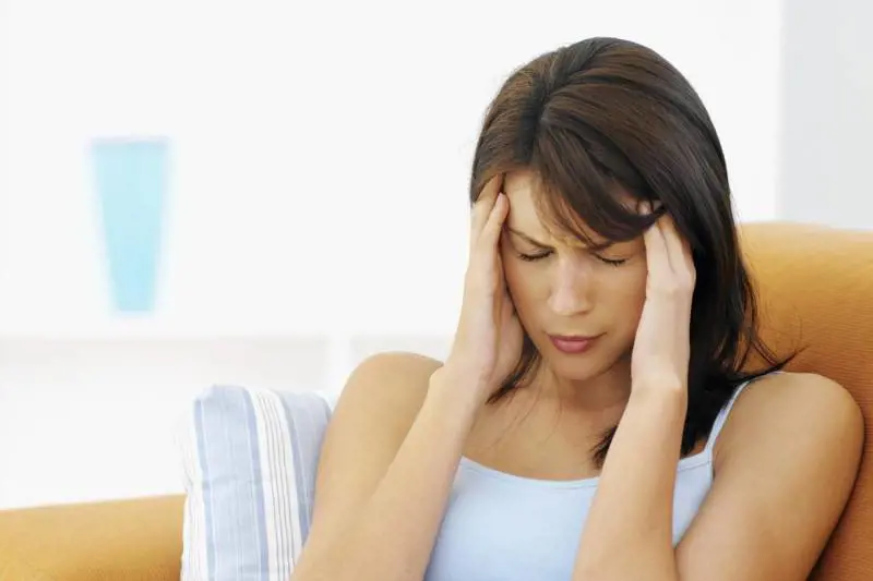 "L'emicrania delle donne deve essere presa sul serio. Ecco perché"