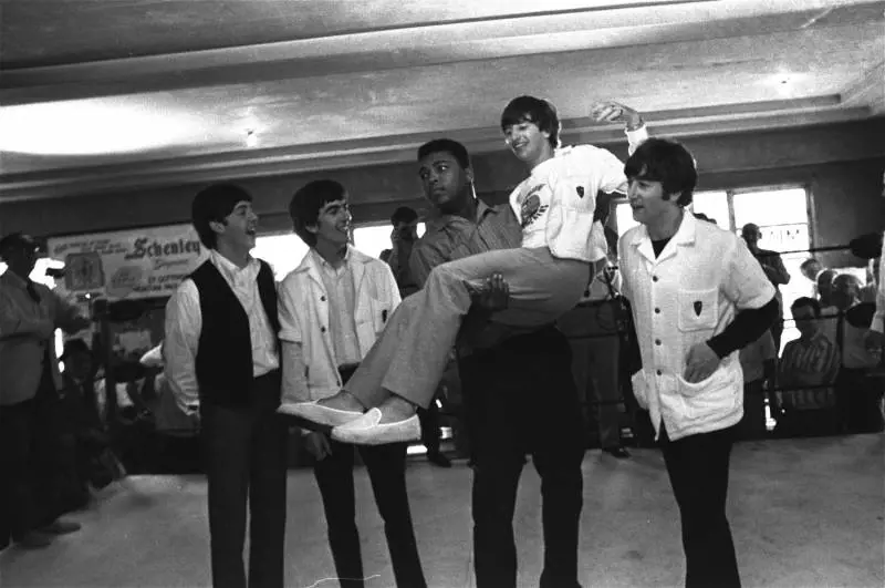 Se i Beatles erano  più famosi di  Gesù Cristo  lui lo era più dei Beatles
