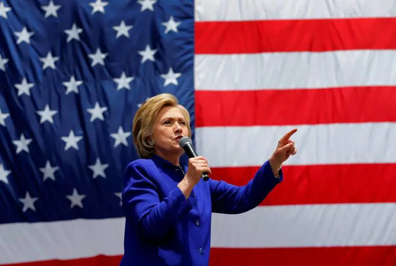Hillary Clinton vince la nomination Ma ora deve battere Trump