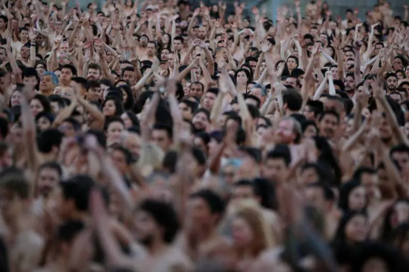 Colombia, in 6.000 nudi a Bogotà: ecco perché