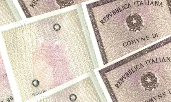 Colpo al Comune di Portici, rubate 1700 carte d'identità in bianco