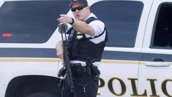 Texas, spari in un "Walmart": aggressore ucciso dalla polizia