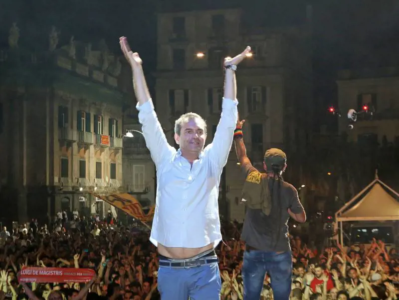 De Magistris sfida i grillini: "A Napoli le Olimpiadi del 2028"