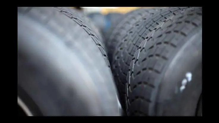 Volete evitare brutte sorprese? Ecco cosa fare con le gomme dell'auto