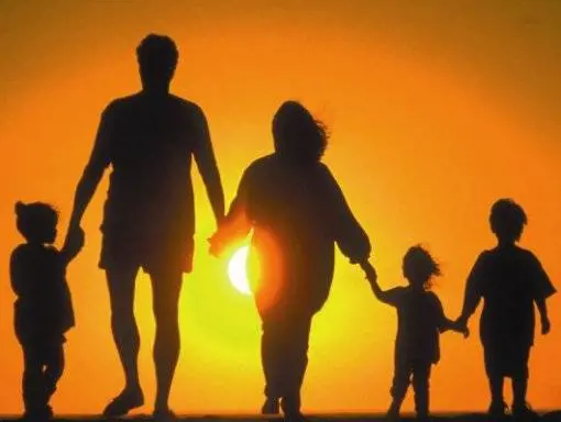 Il suicidio dell'Occidente: così ha sacrificato religione e famiglia in nome della libertà