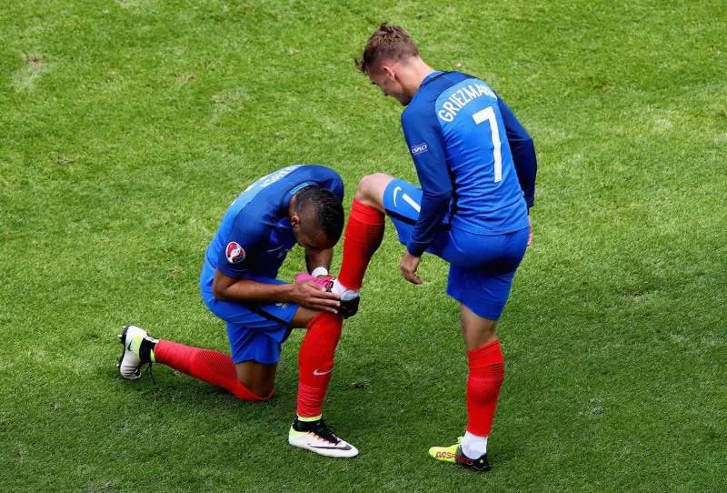 Griezmann porta la Francia ai quarti: 2-1 all'Irlanda in rimonta