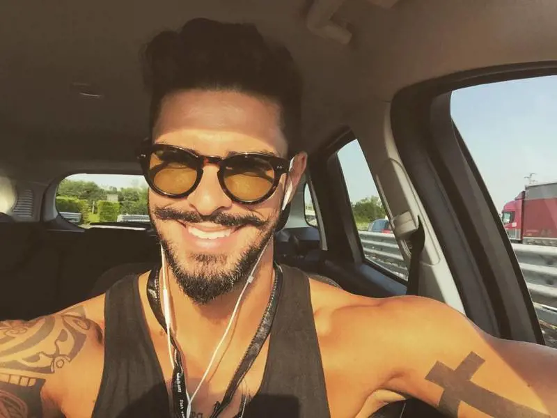 Paura per Cristian Gallella: malore in discoteca