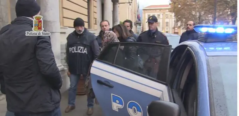 Condannata per terrorismo in premio un visto per 2 anni