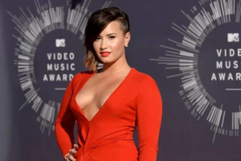 Demi Lovato ancora nuda per il nuovo singolo