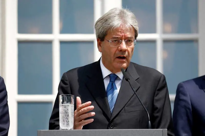 Israele, altra gaffe del governo Ora scoppia il caso Gentiloni
