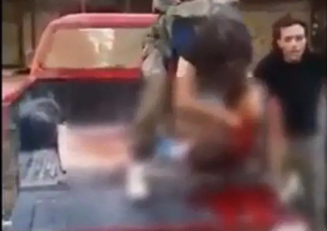 Orrore senza fine in Siria: decapitato pure un ragazzino