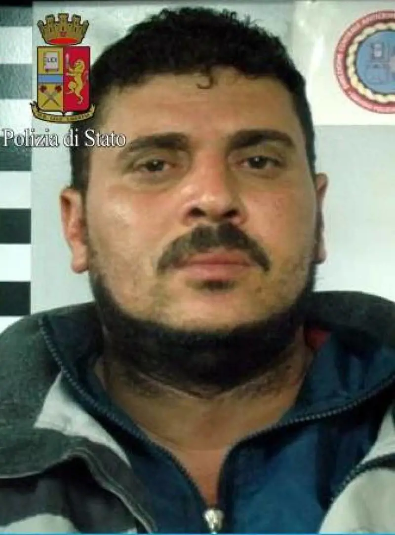Egiziano cosparge la moglie di benzina. E le dà fuoco con una sigaretta