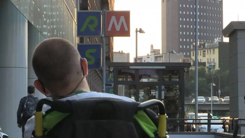 Metro accessibile a Milano? "Solo sulla carta"