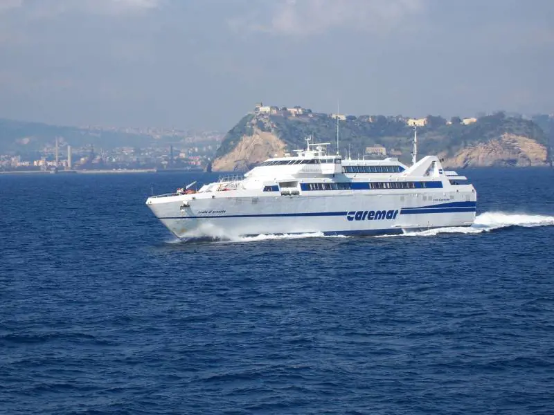 Disabile non può salire sulla nave. Il comandante: "Non voglio sta gente"