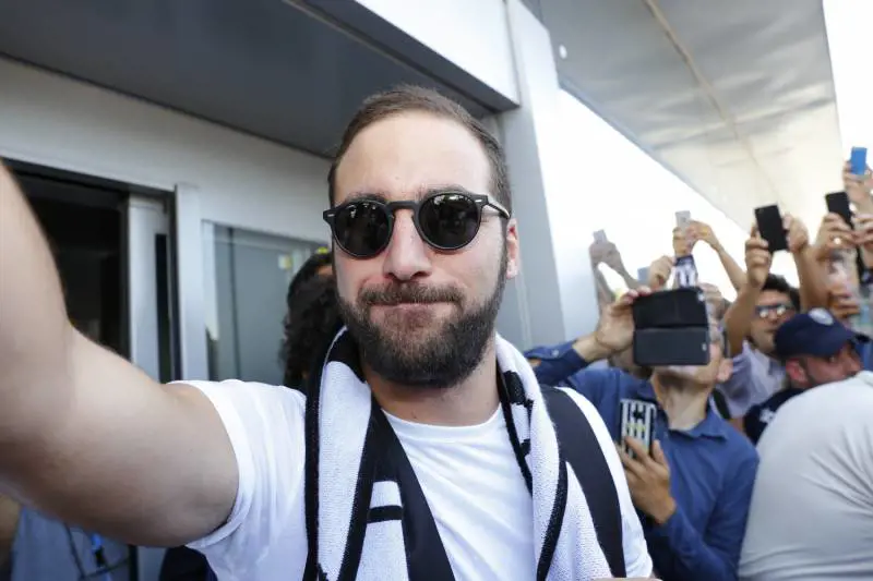 Juventus, Higuain: "De Laurentiis? Via dal Napoli per colpa sua" 