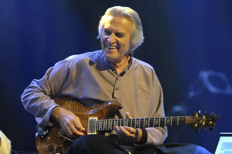 McLaughlin: "Elettrizzato da Miles e Jimi ma ora riscopro il flamenco"