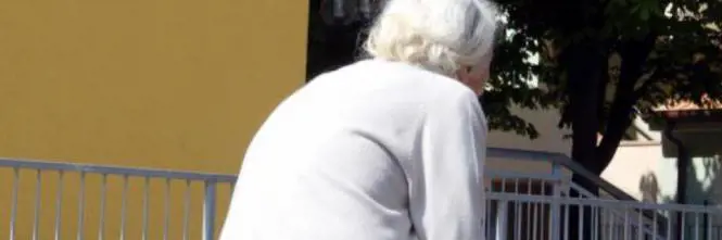 A Gioia del Colle, marito e moglie, aggrediscono e derubano anziana
