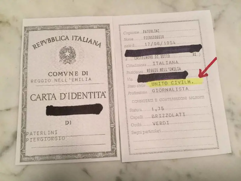 Unioni civili, così cambiano le carte d'identità