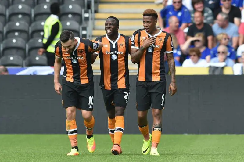 Premier League, gol in doppia rovesciata come nel cartone animato Holly e Benji