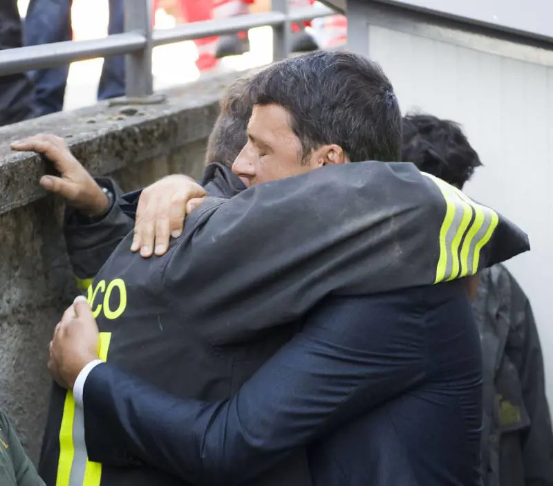 Ricostruzione, gli italiani non si fidano del governo Renzi