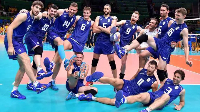 Gli azzurri del volley donano il premio di 50mila euro ai terremotati