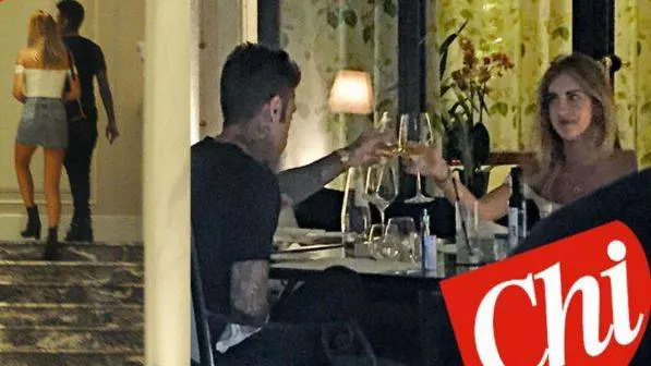 Fedez e la Ferragni: insieme prima a cena e poi nella suite