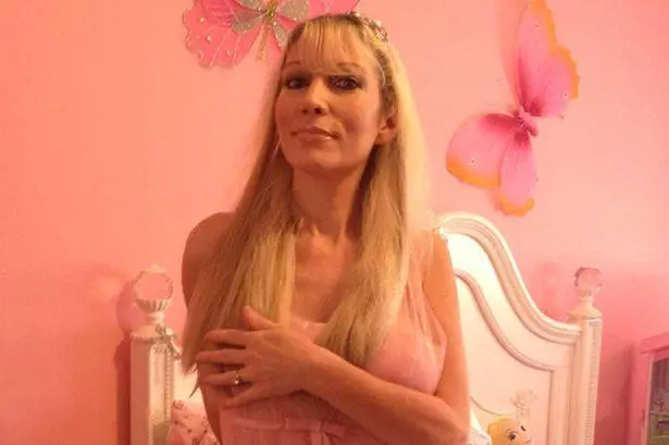 Mamma di 44 anni fa sesso con il figlio sposato. Arrestati per incesto