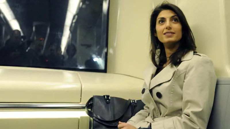 Virginia Raggi cerca assessori: "Sto visionando i curricula"