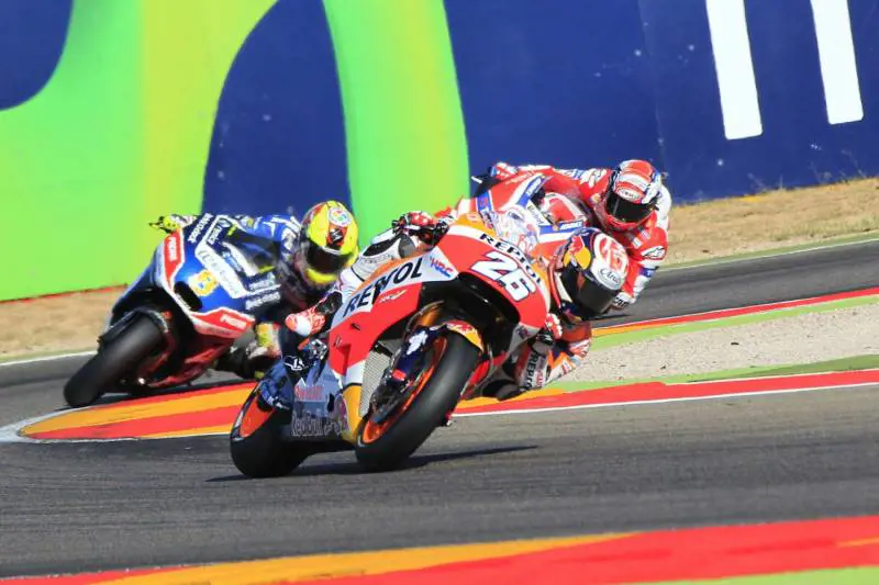 MotoGp, tragedia sfiorata: due moto rischiano di falciare Hayden